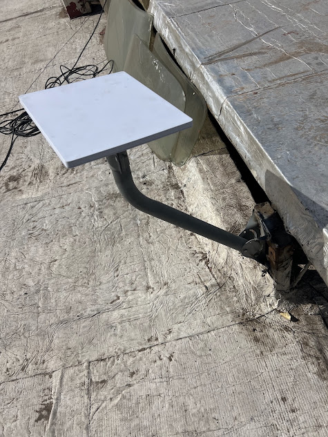 Antena Starlink instalada por Conecta+
